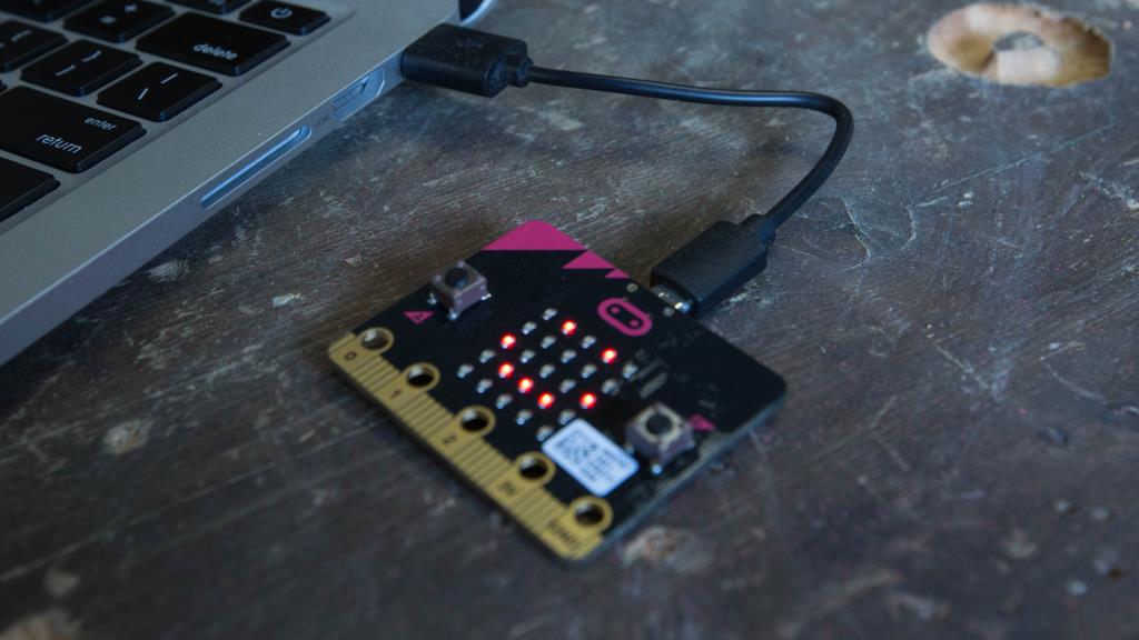 micro:bit USB connection